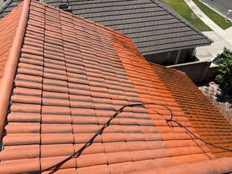 Roof power wash