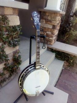 Gibson 4 string tenor jazz banjo $1950 or FREE