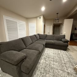 Sectional in Victory Sterling, Left Facing