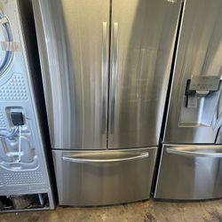 SAMSUNG FRENCH DOOR REFRIGERATOR ( 36 Inches Width)