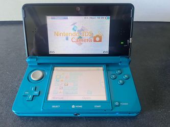 Nintendo 3ds with charger