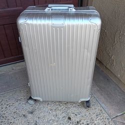 RIMOWA LUGGAGE 