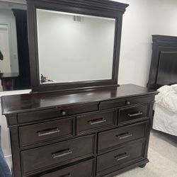 Mirror With Dresser