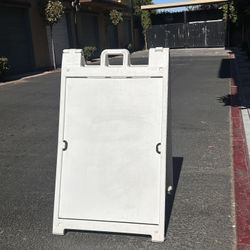 Double Sided Sign Holder 