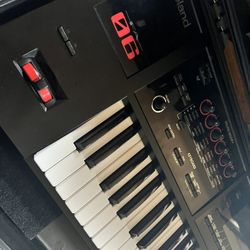 Roland fA06 Professional Keyboard Synth Workstation
