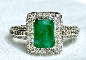 Size 9 Genuine Colombian emerald ring, silver 925, real natural emerald, carats 1.3