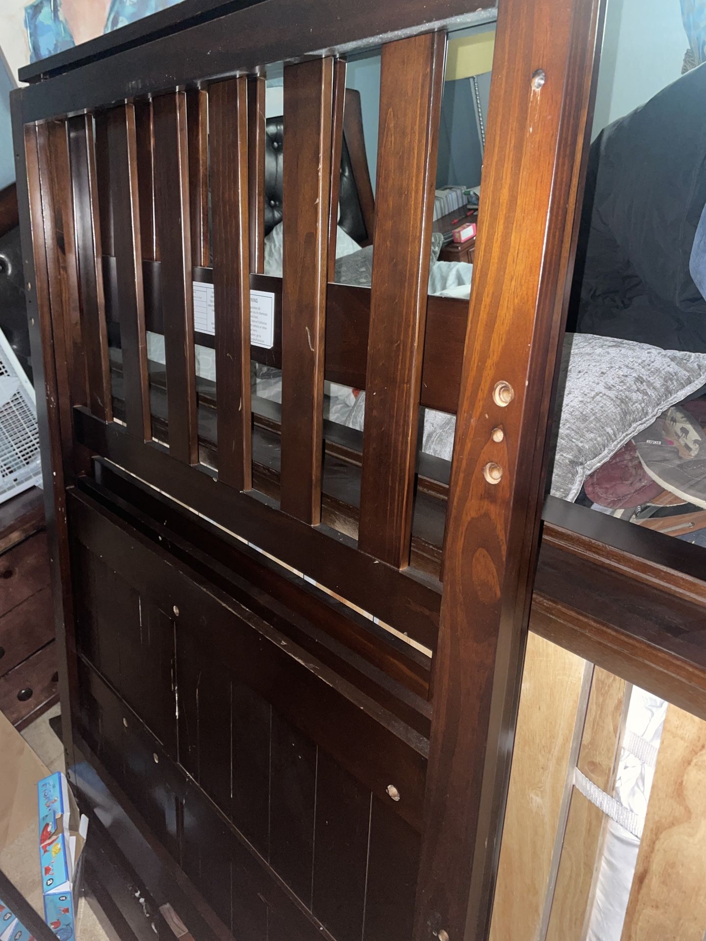 Free Twin Size Bunk Bed 