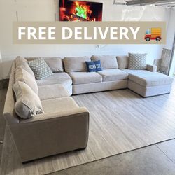 Large Modular Sectional Couch 🛋️- FREE DELIVERY 🚚 