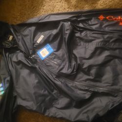 Men's Columbia Rain Jacket  Size L NWT