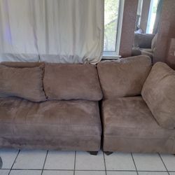 Sectional Couches 