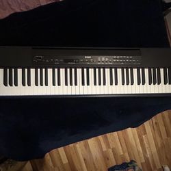 Yamaha P-90 (2003) 88-Key Professional Stage Piano 