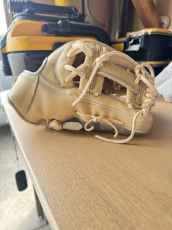 Baseball Glove