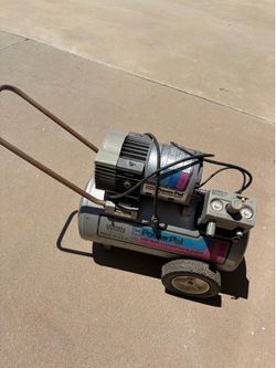 Campbell Hausfeld PowerPal Air Compressor - 3/4 HP / 7.5 Gal