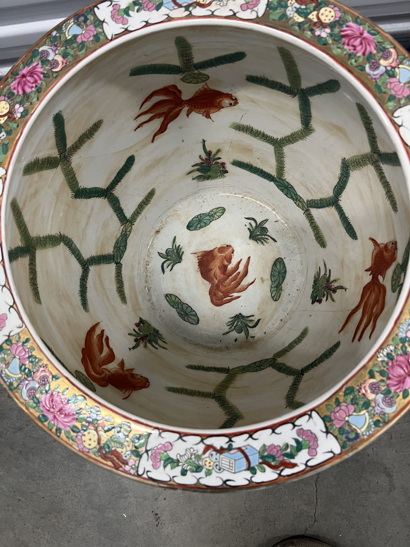 Chinese Porcelain Fish Bowl/Planter