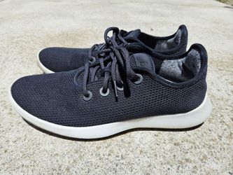 Men's Tree Runners Jet Black White Sole - Comfort LaceUp Sneaker Size 11