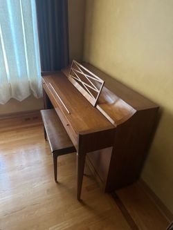 Baldwin aerosonic Piano