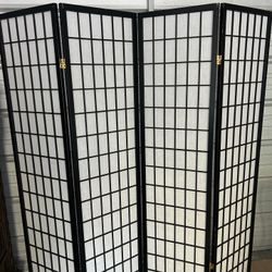 The perfect four-leaf screen