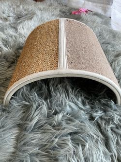 Cat scratcher tunnel