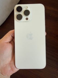 I phone 15 pro max unlocked