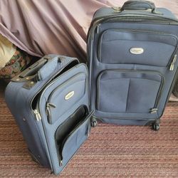 Set of Two Carry On Luggage