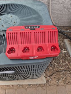 M12 fast charger