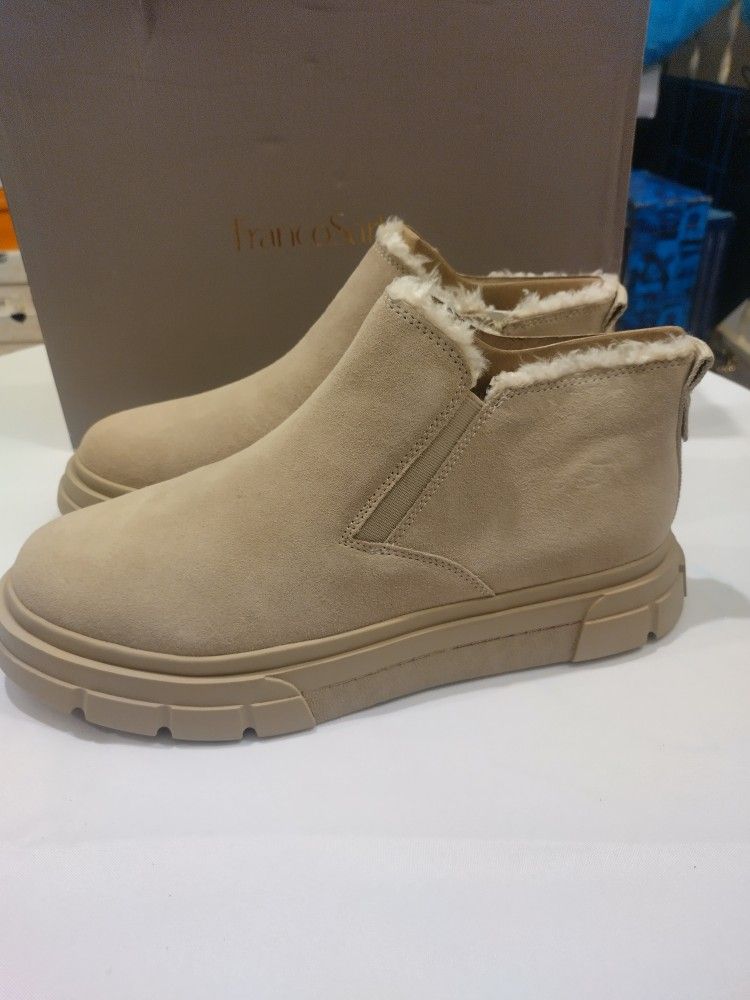 Franco Sarto Womens Suede Faux Fur Lined Anoro Bootie. Size 9
