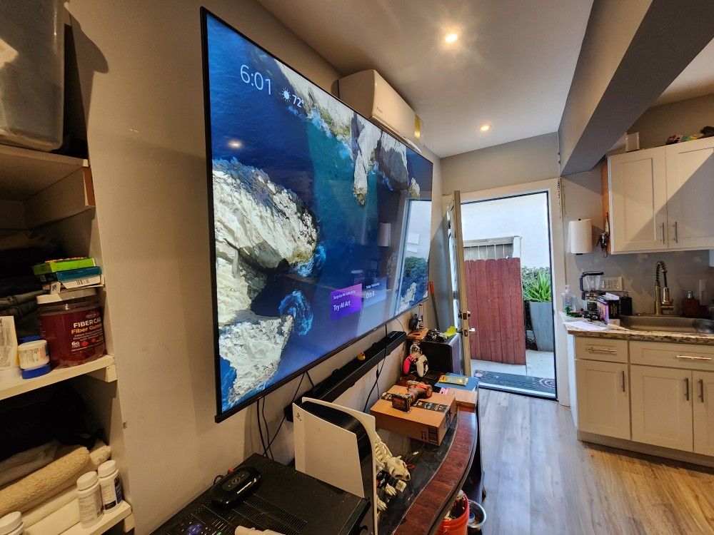 HISENSE 75 UHD ROKU