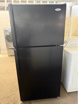 Whirlpool top bottom refrigerator