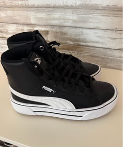 Women’s Puma high top size 8