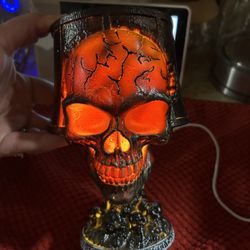 Lava Stone Skull Lamp