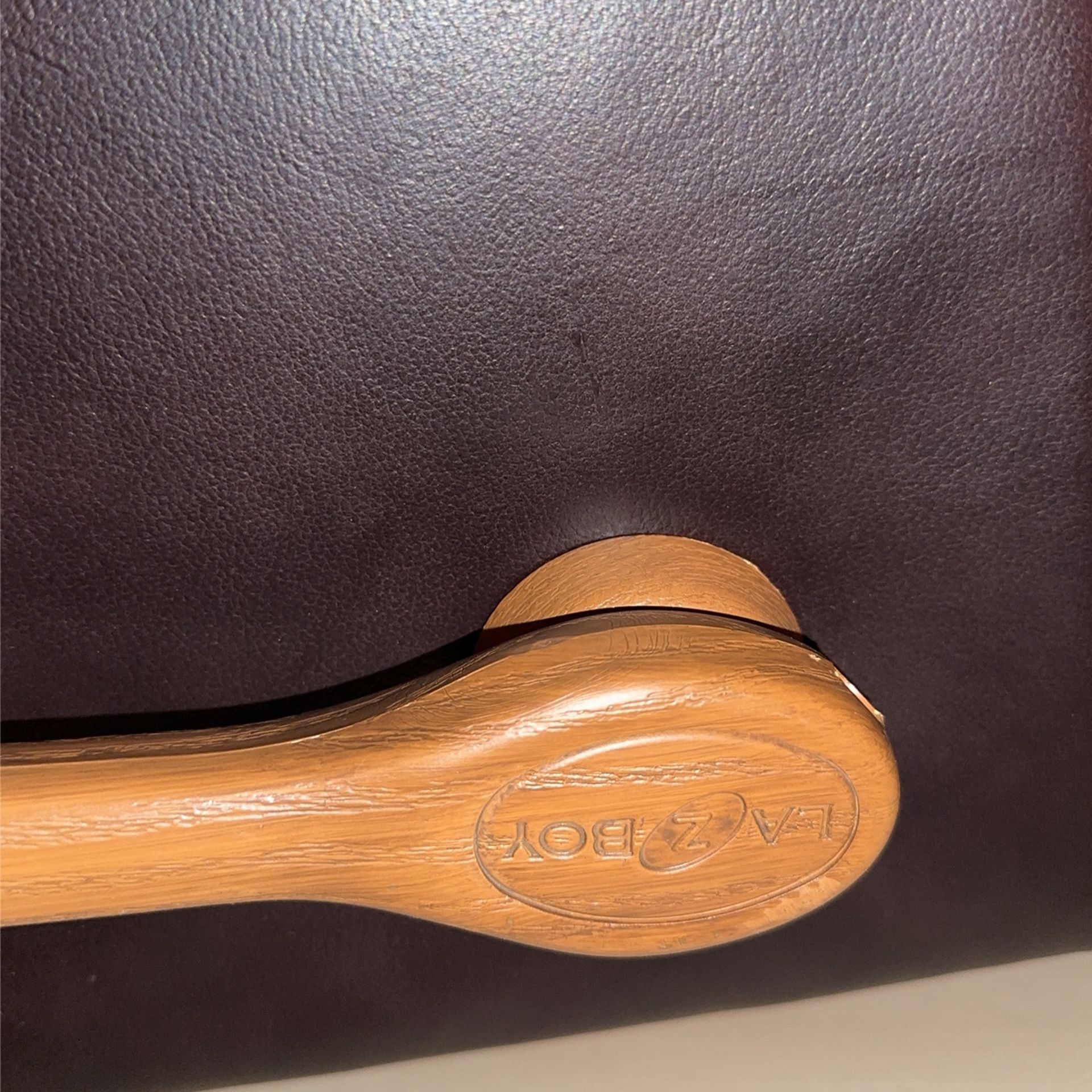 Lazboy Brown Leather Recliner for Sale in Huntley, IL OfferUp