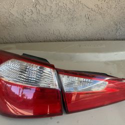 Kia forte Tail Light 14-16 OEM Left