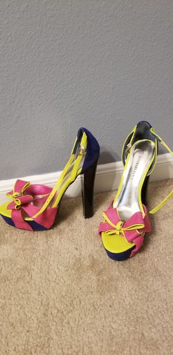 Ladies shoes, 5 inch heels