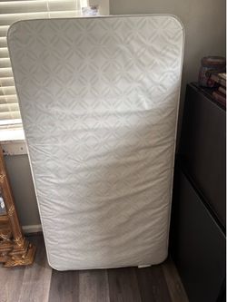 25.00$ Kids GUC toodler/ crib mattress