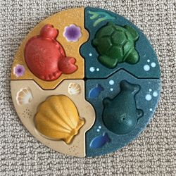 PlanToys Marine Puzzle Wooden Montessori Ocean Animal Problem Solving Toy | Tactile, Imagination and Early Learning Activity | Eco Friendly Education