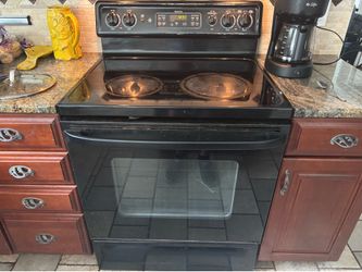 Working electric stove and working microwave