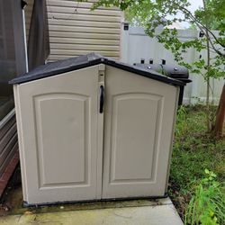 Storage H 4ft3 W 4ft5 L 6ft3