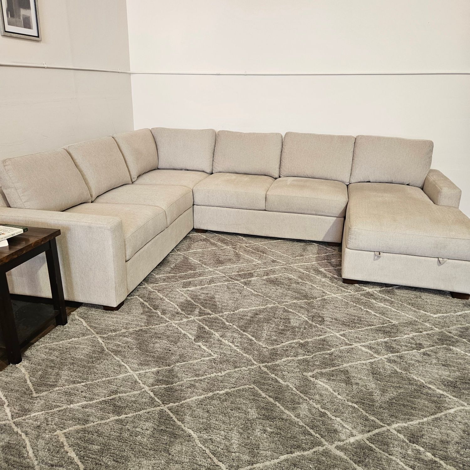 Thomasville Big Sectional Couch and Chase - FREE DELIVERY