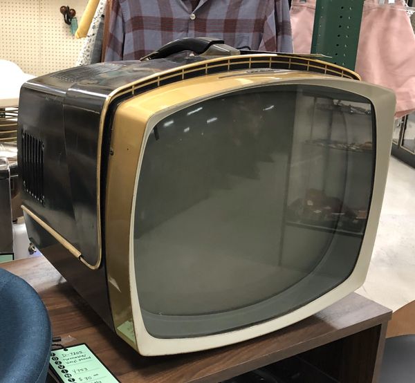 Vintage television for Sale in Las Vegas, NV OfferUp