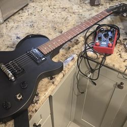 epiphone special guitar with amp and effect pedal