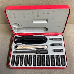 Vintage Chapman Mfg. Company No. 9600 Gun Ratcheting Screwdriver Kit ~ USA
