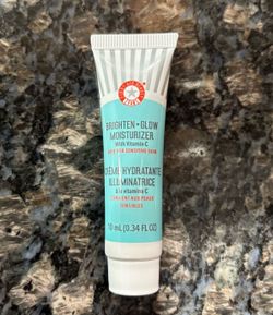 NEW FIRST AID BEAUTY BRIGHTEN + GLOW MOISTURIZER $5!