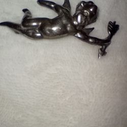 Vintage Silver Cherub Brooch