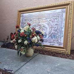 Picture Frame And The Flower 