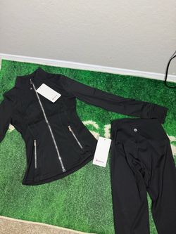 Lululemon Black Jacket and Leggings Set