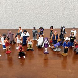 32 Homies Figurines 