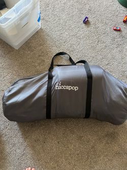 Hiccapop playpen with canopy