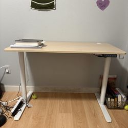 Adjustable height table