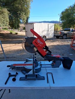 Milwaukee M18 Fuel 10" sliding miter saw tool only