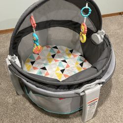Fisher-Price On-the-Go Baby Dome 